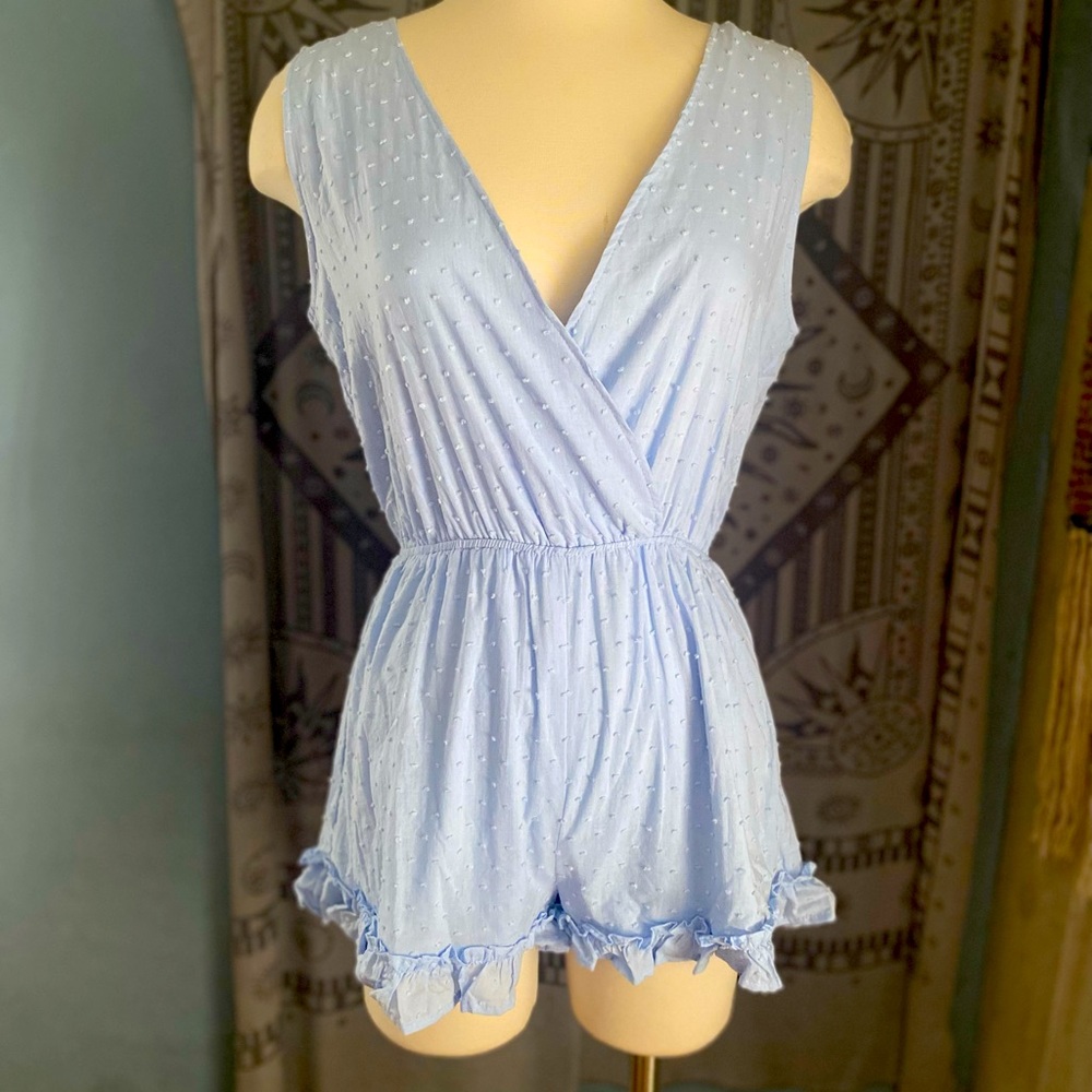 Nanamacs NWOT Swiss dot fully lined romper size medium